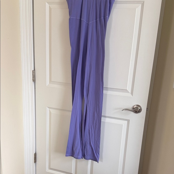 Elegant Lavender Women's Jumpsuit - Picture 10 of 11